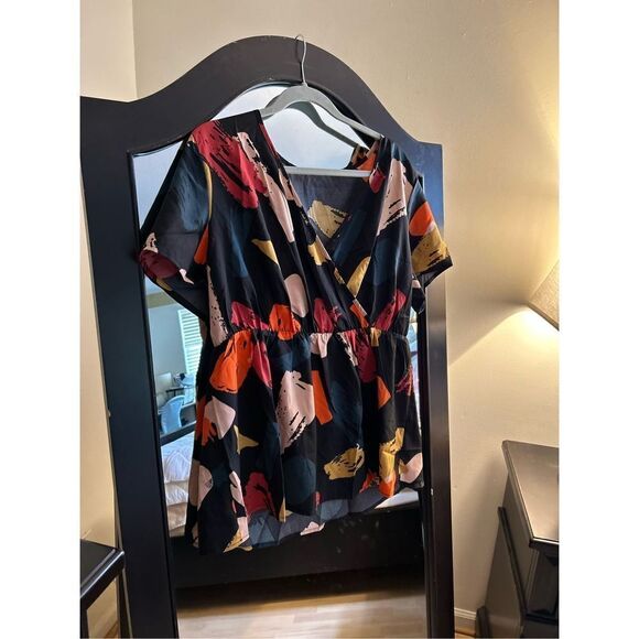 NEW Romwe Womens Plus Size Polka Dots Knot Front Deep V Neck Short Sleeve Blouse - Picture 3 of 4